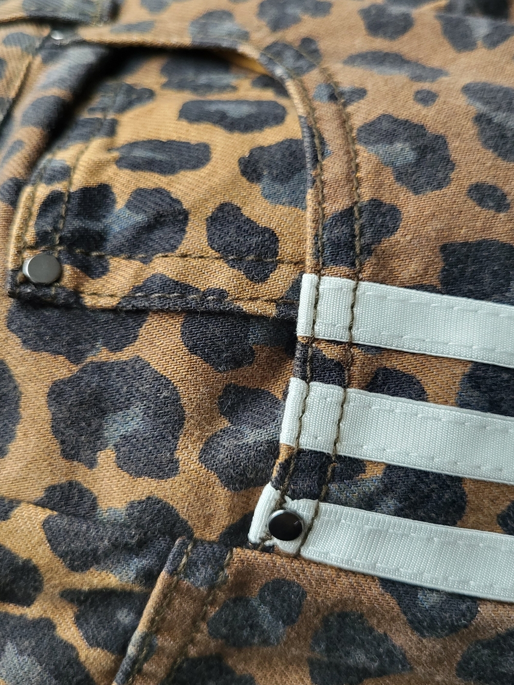 adidas Wide Leg Leopard Print Jeans with White Stripes - Picture 7 of 11